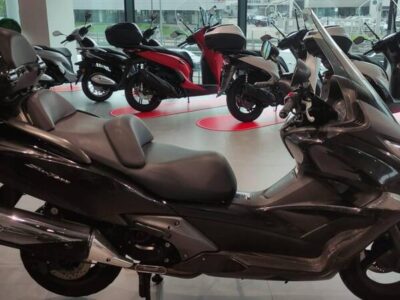 Honda SW-T 400 (2009 – 16) Usata RS Moto