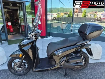 Honda SH 350 (2021 – 24) Usata RS Moto